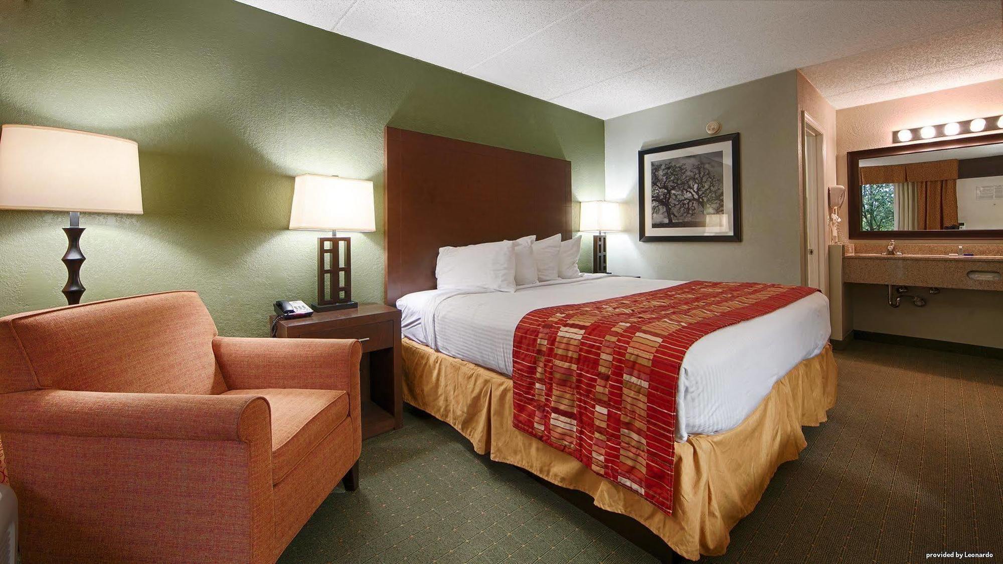 Quality Inn Columbus Near Fort Benning Екстер'єр фото